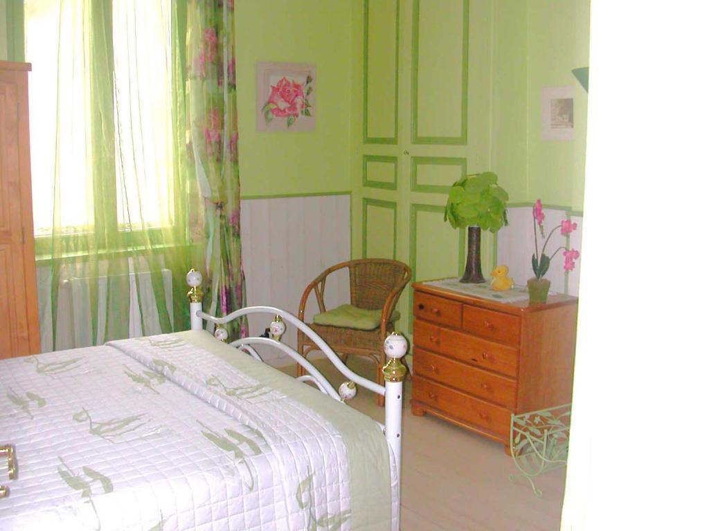 Chambres D'Hotes Les Pensees Douces 欧塞尔 客房 照片