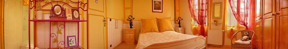 Chambres D'Hotes Les Pensees Douces 欧塞尔 外观 照片